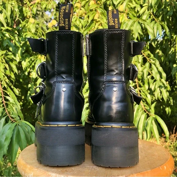 Dr Marten Jadon Max 24.5〜25.0 Jadon Max Boot Women's Platforms in Black | Dr. Martens